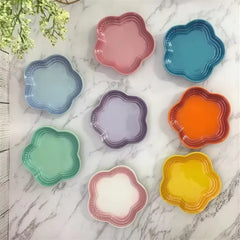 5.5'' Cat Feeding Flower Shaped Ceramic Disc Extra Wide Raised Cats Food Bowl  Anti-vomiting Cat Feeder Pet Delicate Tableware