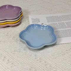 5.5'' Cat Feeding Flower Shaped Ceramic Disc Extra Wide Raised Cats Food Bowl  Anti-vomiting Cat Feeder Pet Delicate Tableware